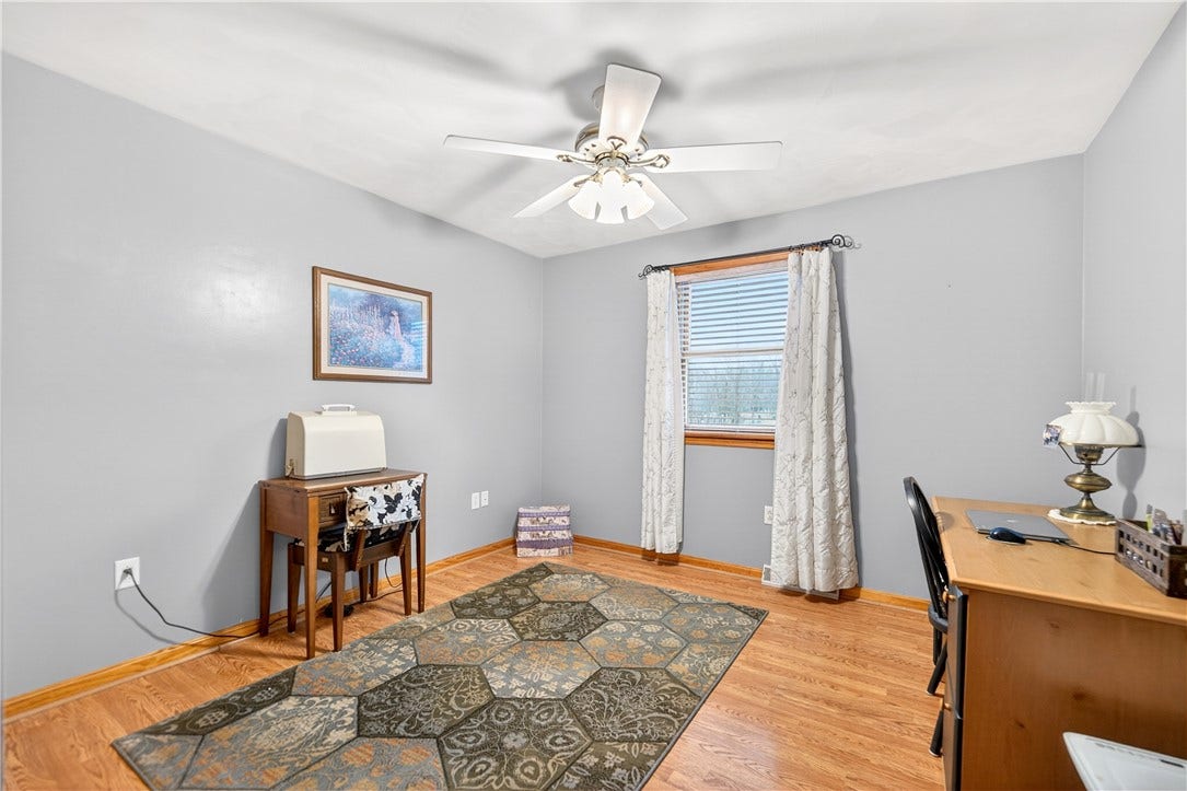 1204 Memorial Blvd, Connellsville, PA 15425