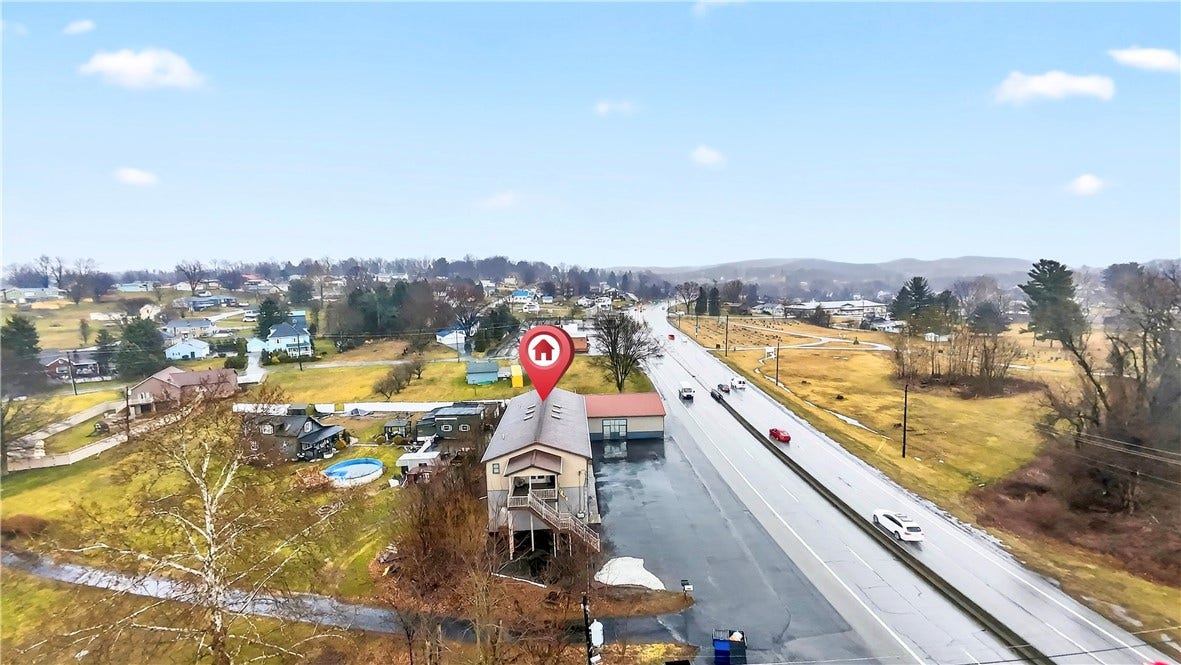 1204 Memorial Blvd, Connellsville, PA 15425