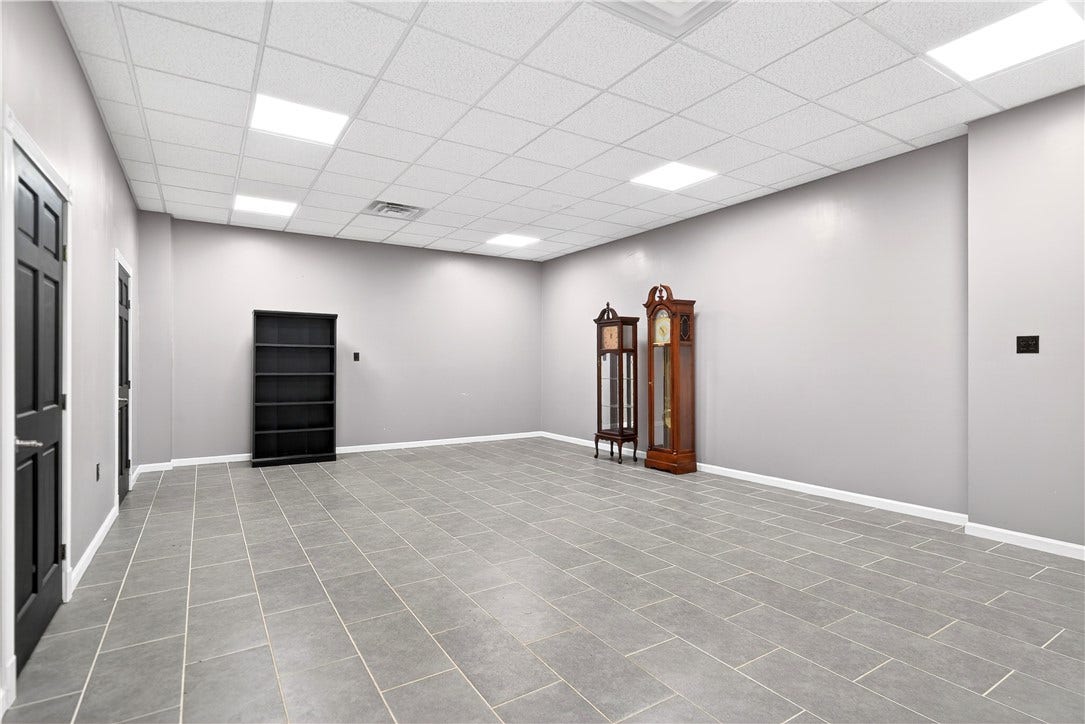 1204 Memorial Blvd, Connellsville, PA 15425