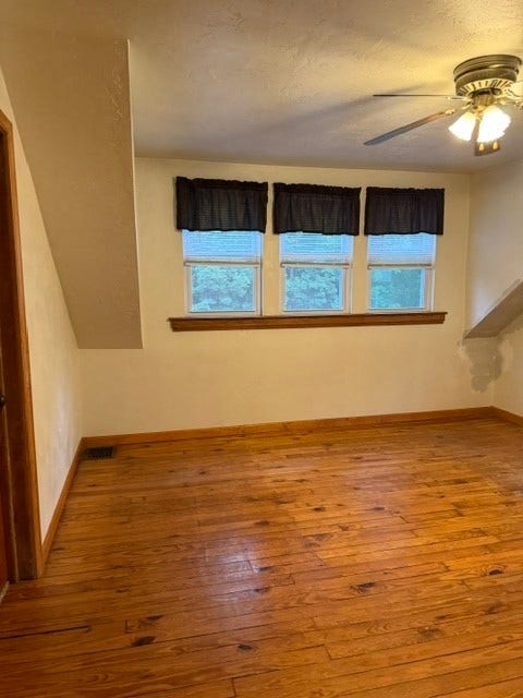 1910 2nd St, Connellsville, PA 15425