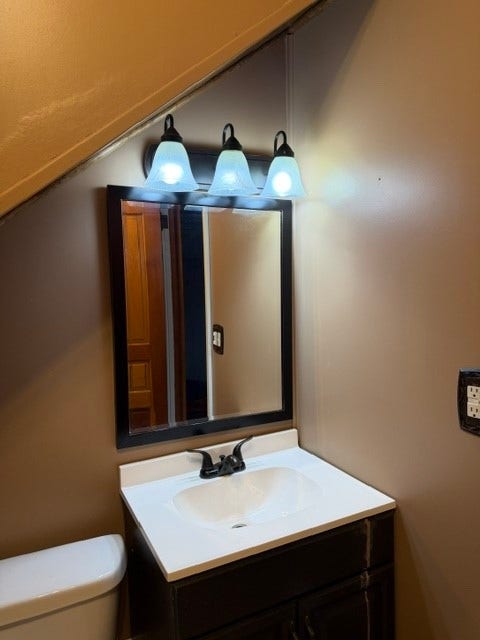 1910 2nd St, Connellsville, PA 15425