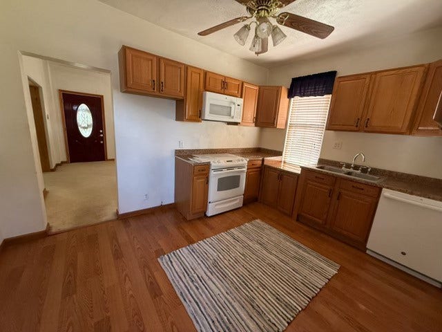 1910 2nd St, Connellsville, PA 15425