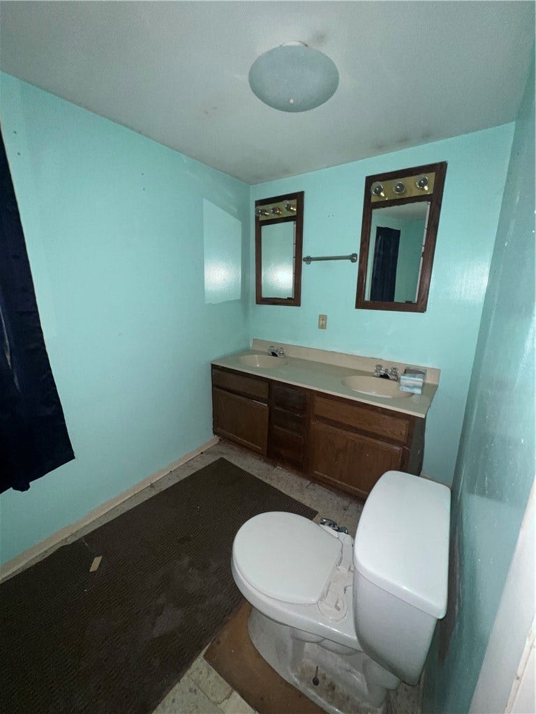 183 Country Club Rd, Washington, PA 15301