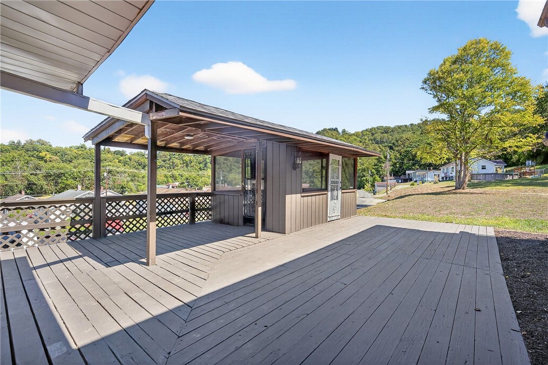 221 Matteo St, Brownsville, PA 15417
