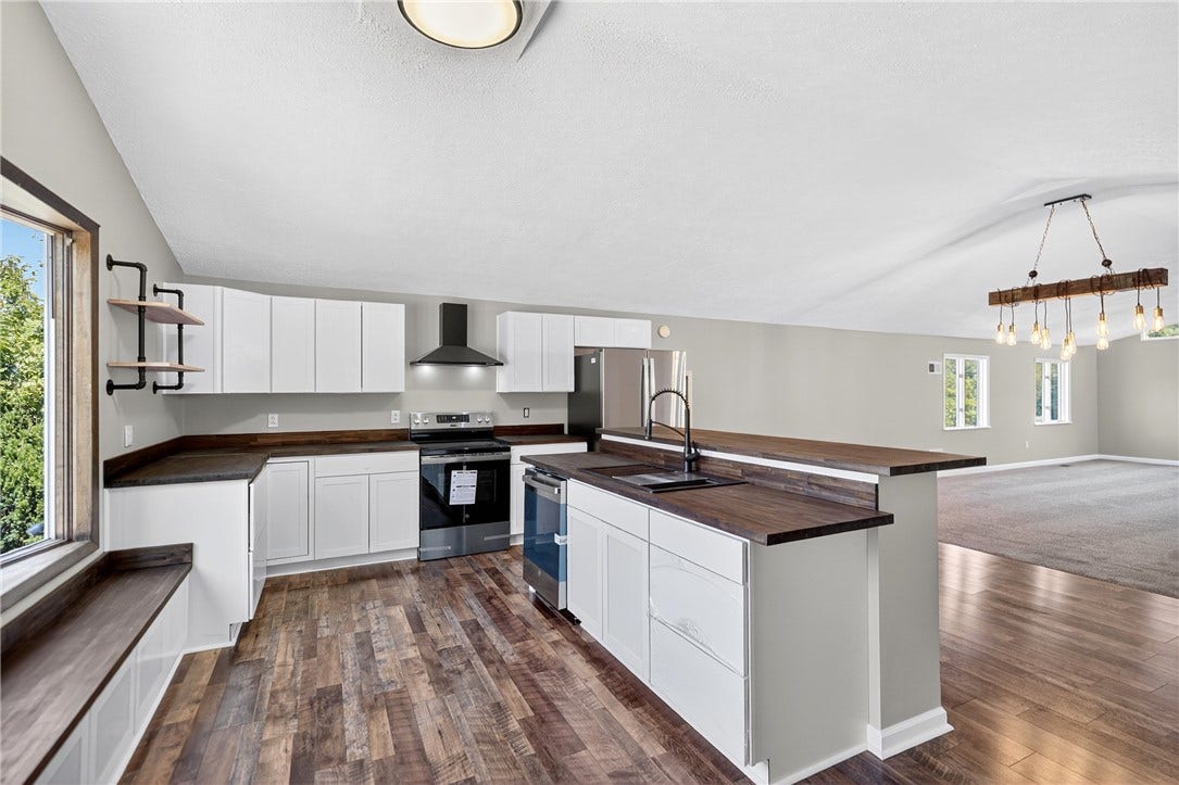 221 Matteo St, Brownsville, PA 15417