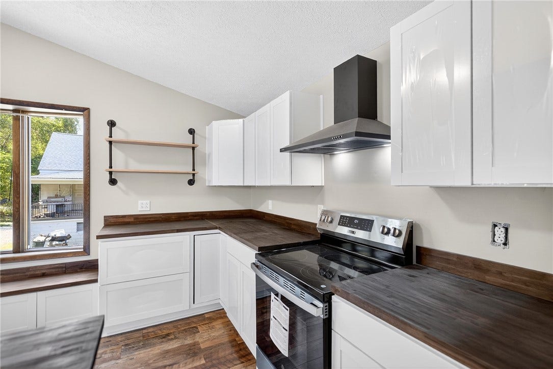 221 Matteo St, Brownsville, PA 15417