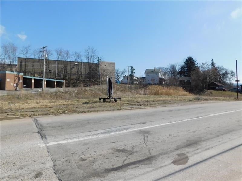 32 Coolspring Street, Uniontown, PA 15401