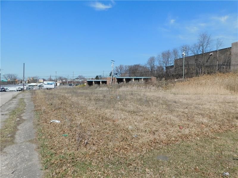 32 Coolspring Street, Uniontown, PA 15401