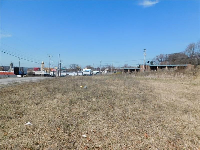 32 Coolspring Street, Uniontown, PA 15401