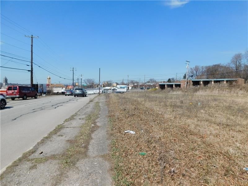 32 Coolspring Street, Uniontown, PA 15401