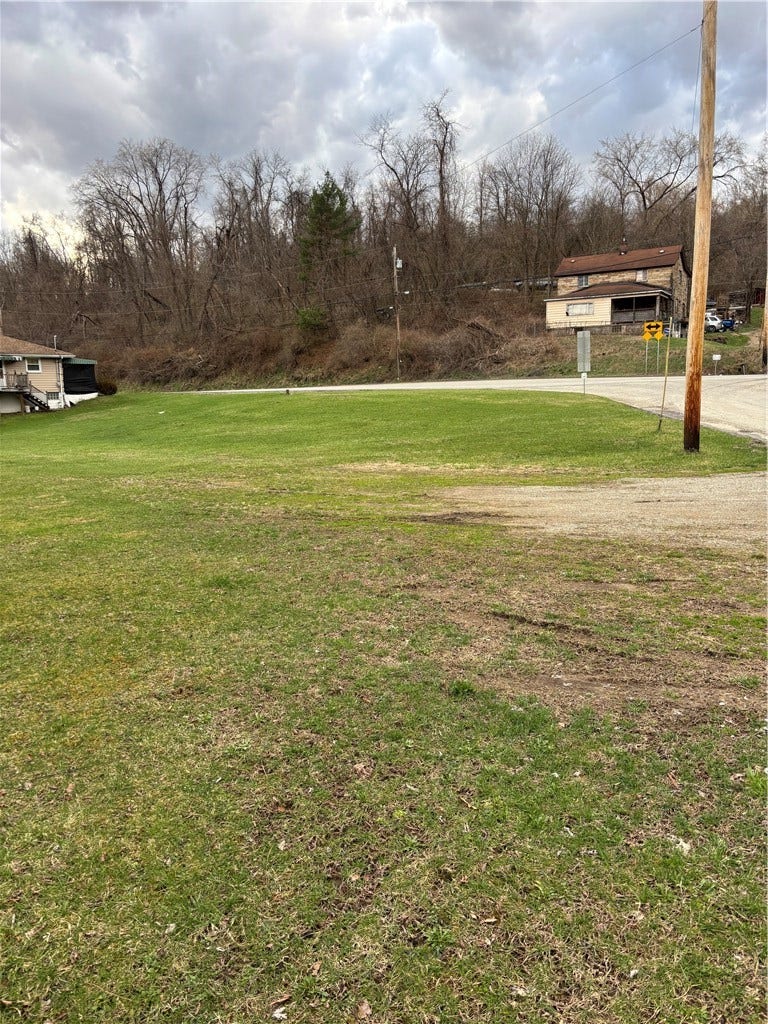 4132 State Route 136, Greensburg, PA 15601