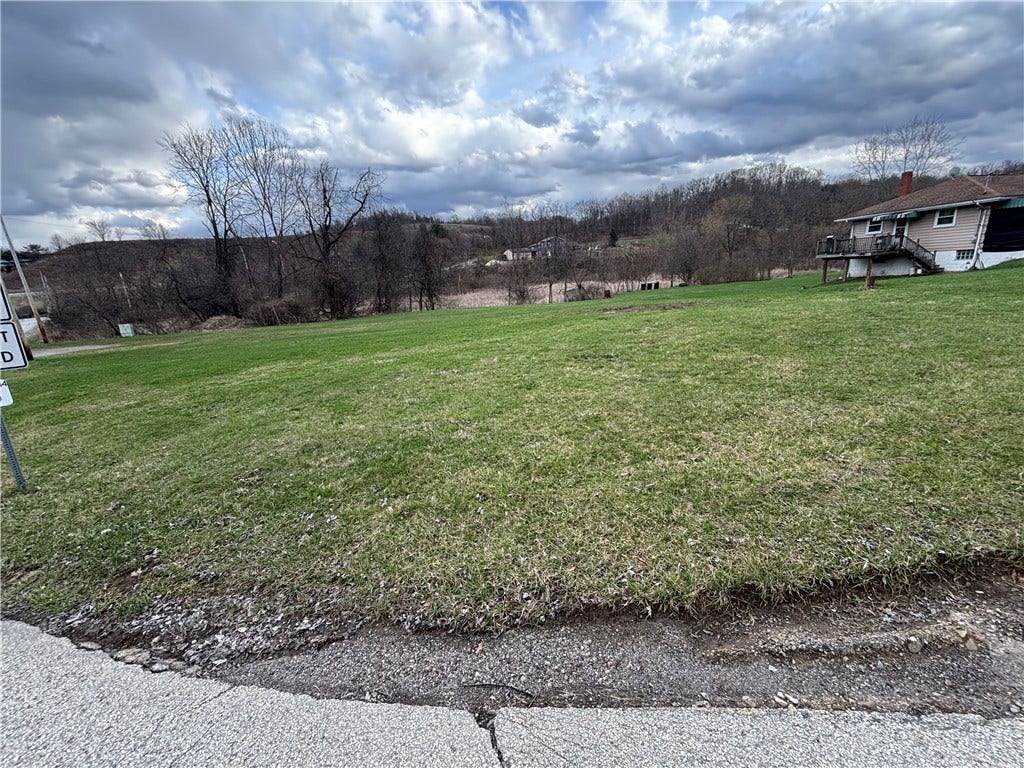 4132 State Route 136, Greensburg, PA 15601