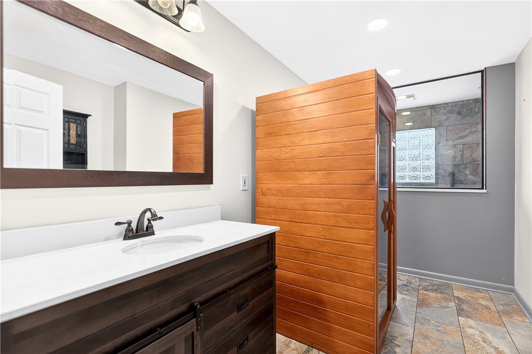1443 Stoltz Rd, Bethel Park, PA 15102