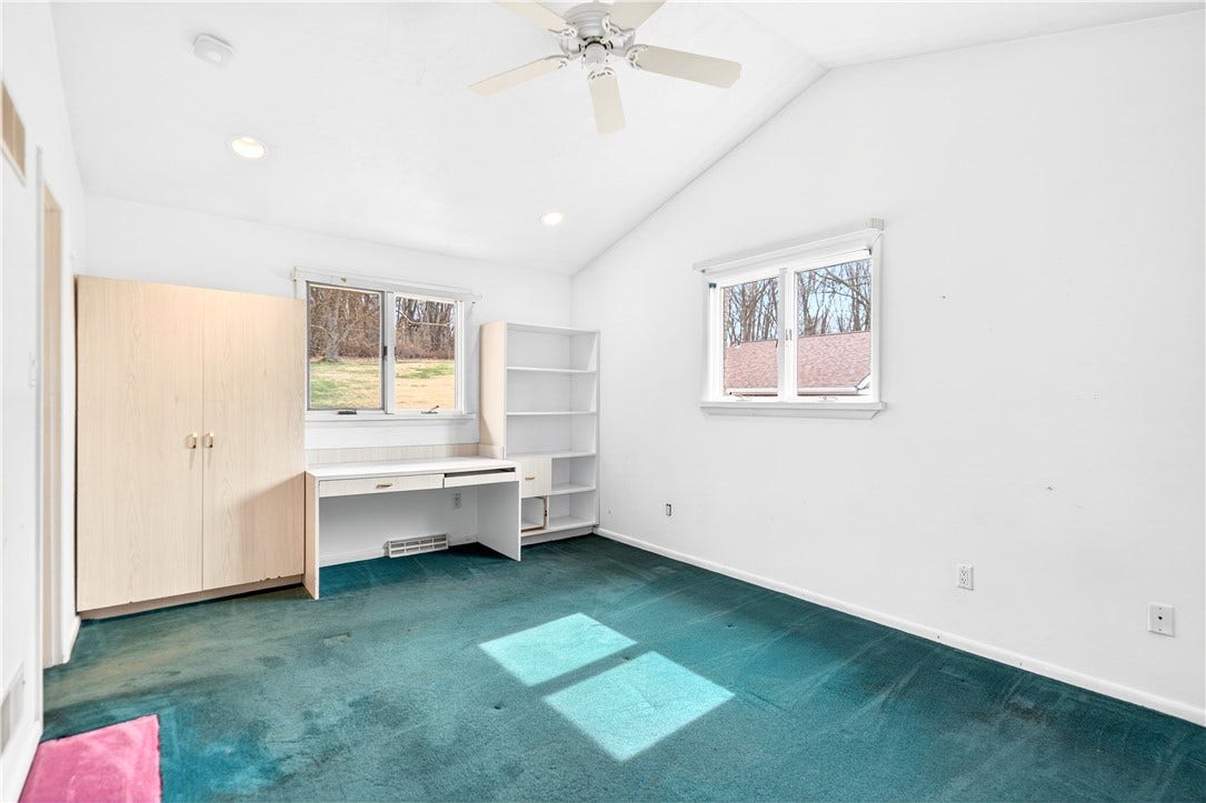 1443 Stoltz Rd, Bethel Park, PA 15102