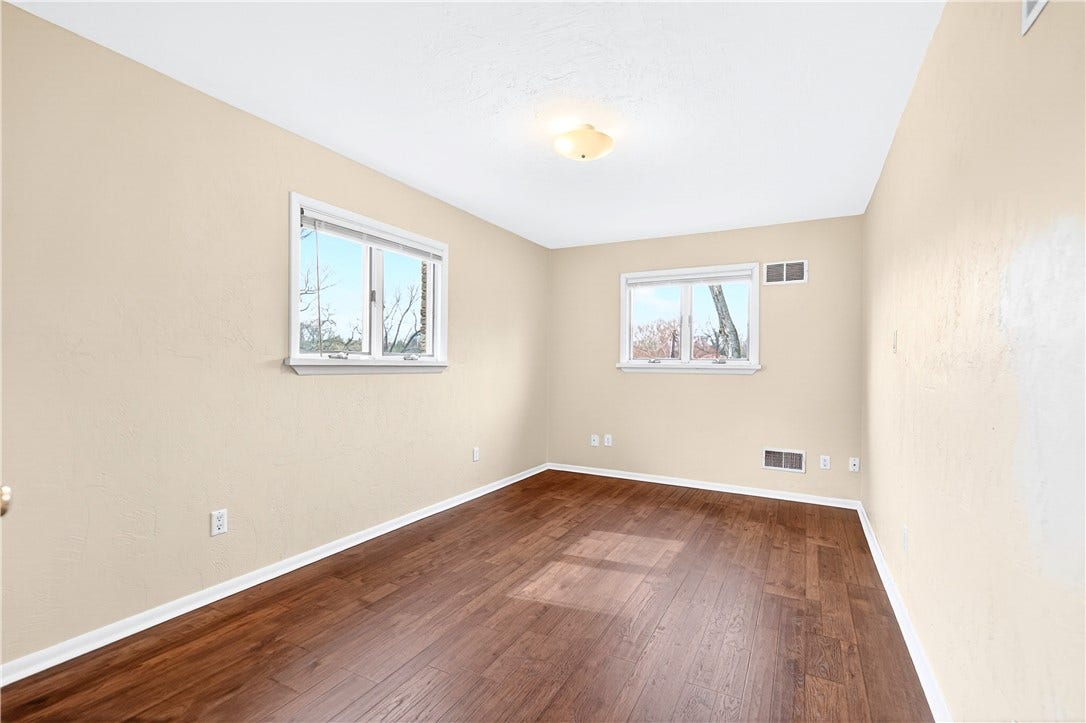 1443 Stoltz Rd, Bethel Park, PA 15102
