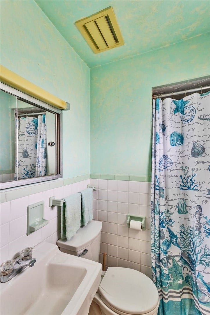 605 Short St, Greensburg, PA 15601