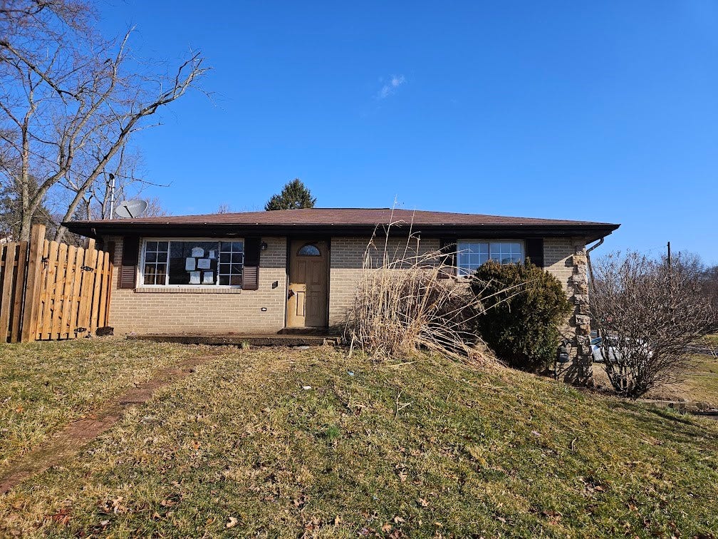 900 Sycamore St, Washington, PA 15301