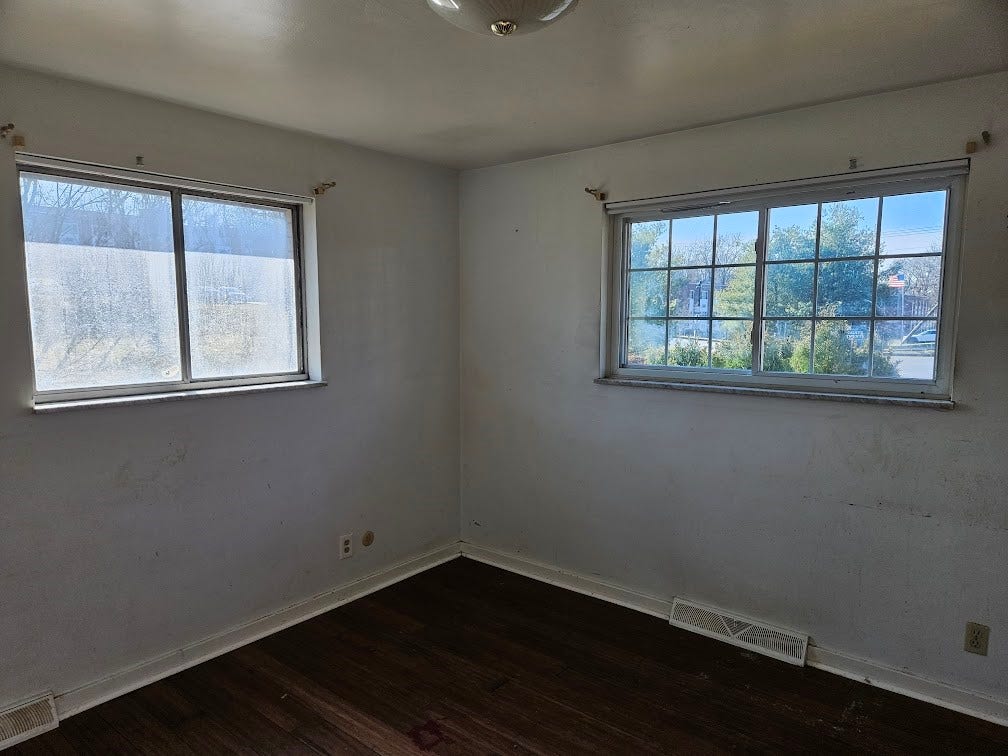 900 Sycamore St, Washington, PA 15301