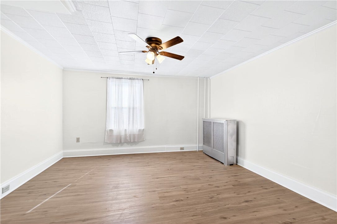 1ST FLOOR BONUS ROOM