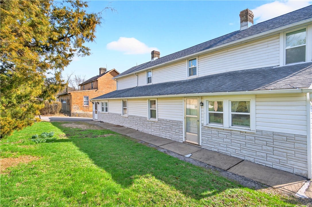 427 Market St, Belle Vernon, PA 15012