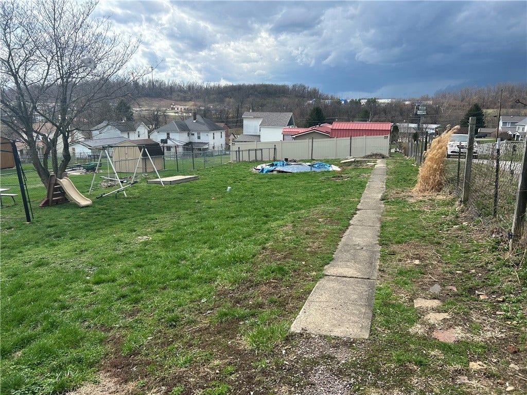 1310 Cambria Ave, Connellsville, PA 15425