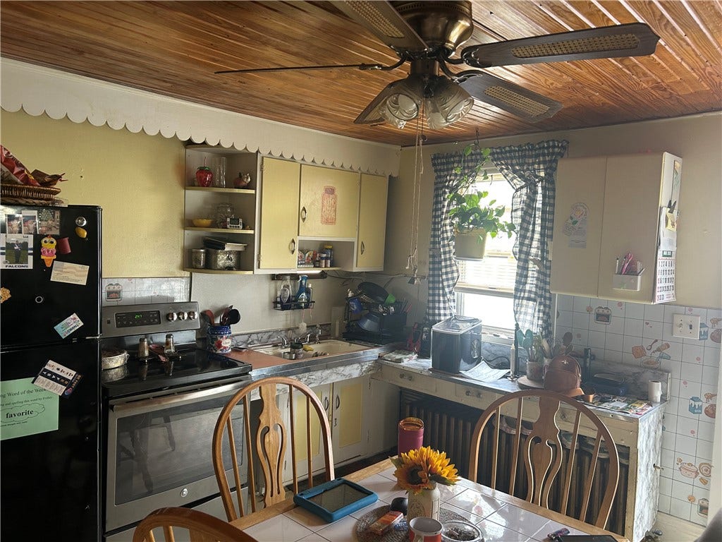 1310 Cambria Ave, Connellsville, PA 15425