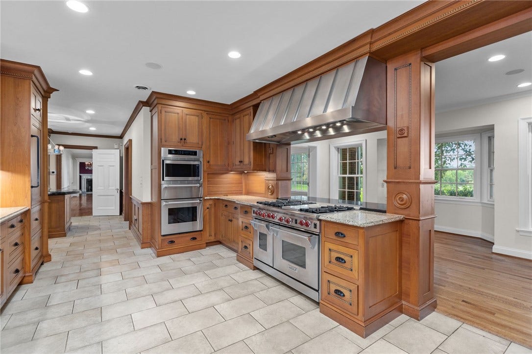 169 Country Club Rd, Sewickley, PA 15143