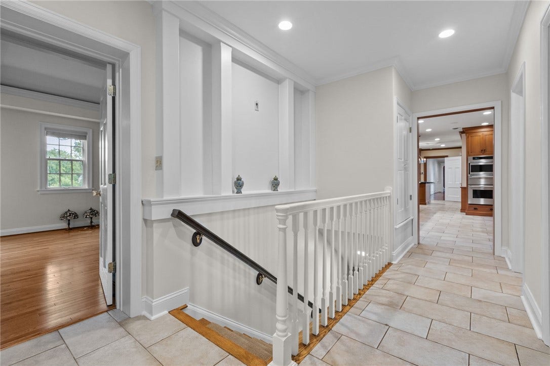 169 Country Club Rd, Sewickley, PA 15143