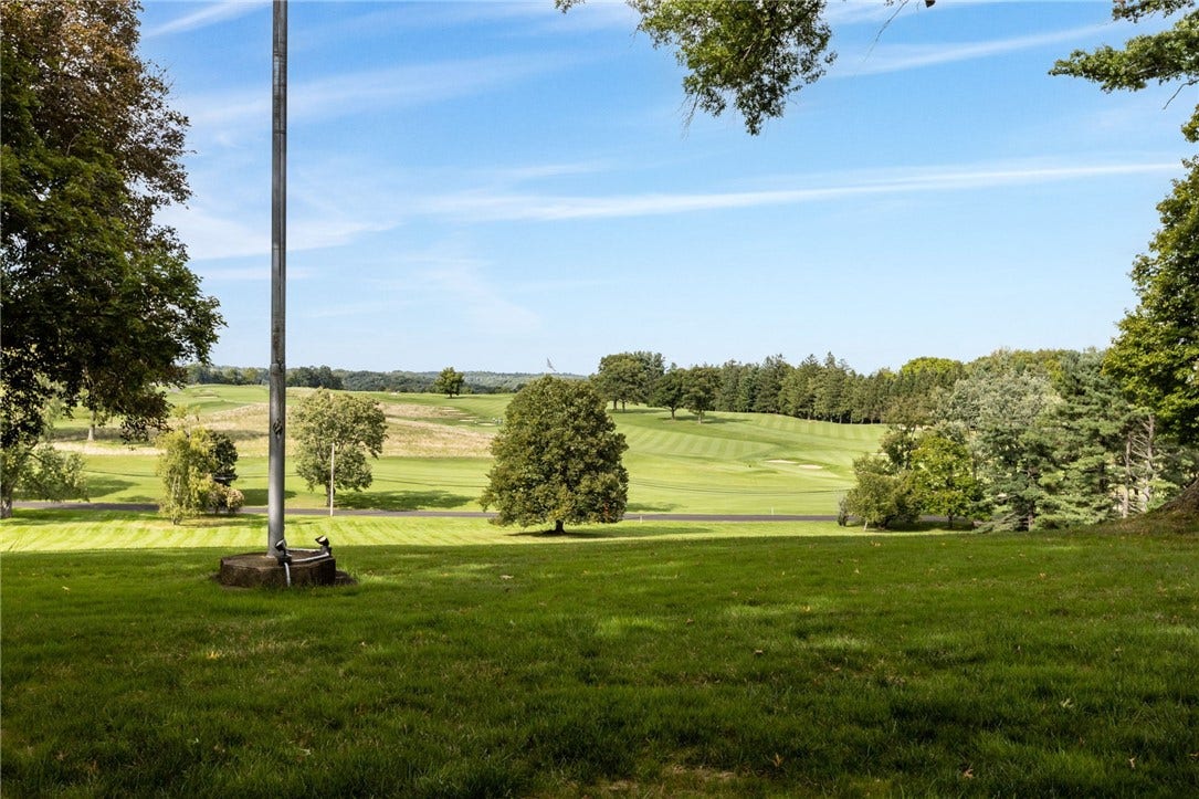 169 Country Club Rd, Sewickley, PA 15143