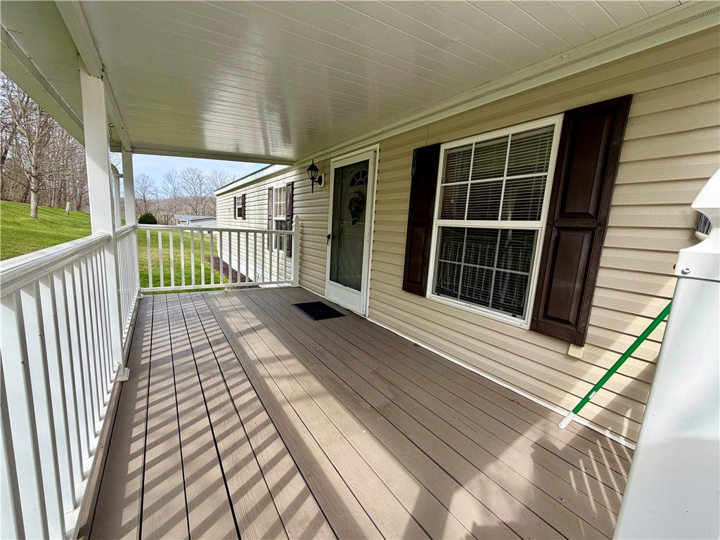 450 Old Scales Rd, Washington, PA 15301