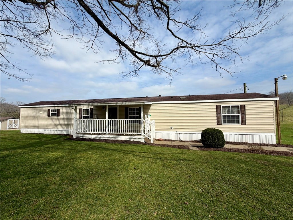 450 Old Scales Rd, Washington, PA 15301