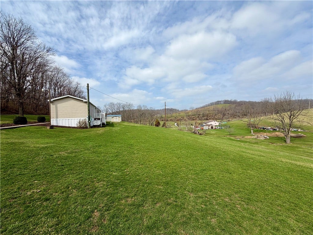 450 Old Scales Rd, Washington, PA 15301