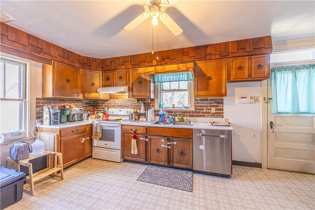 190 Dixon Blvd, Uniontown, PA 15401