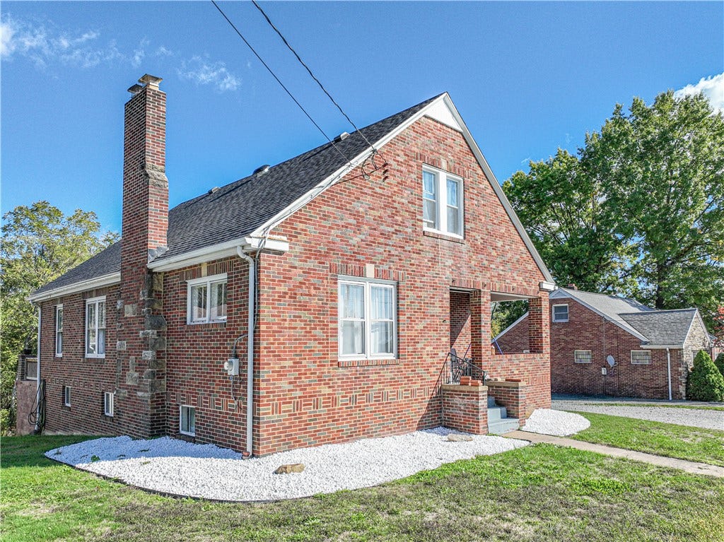 190 Dixon Blvd, Uniontown, PA 15401