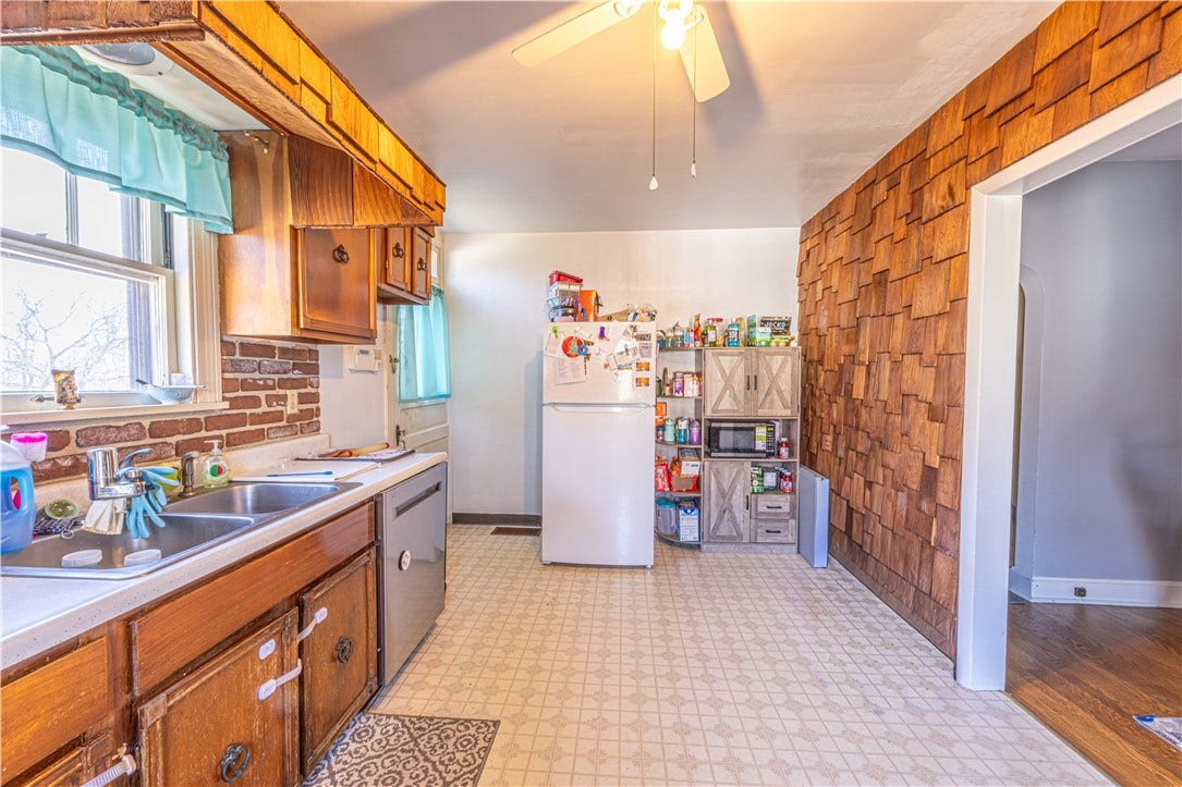 190 Dixon Blvd, Uniontown, PA 15401