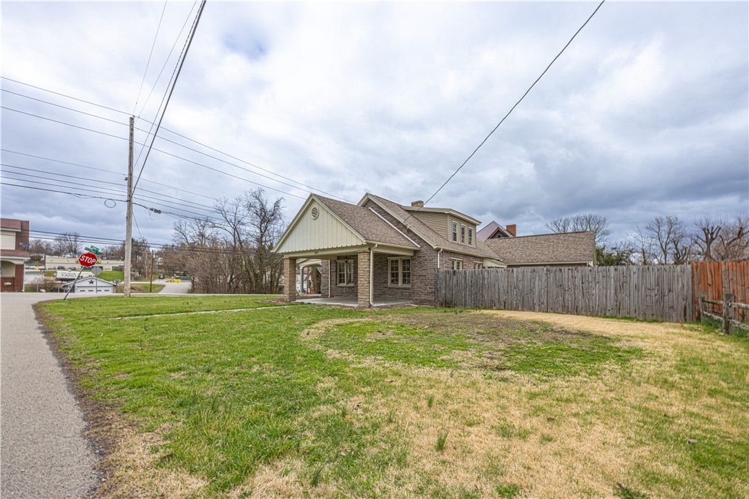 202 E Georgia Ave, Connellsville, PA 15425