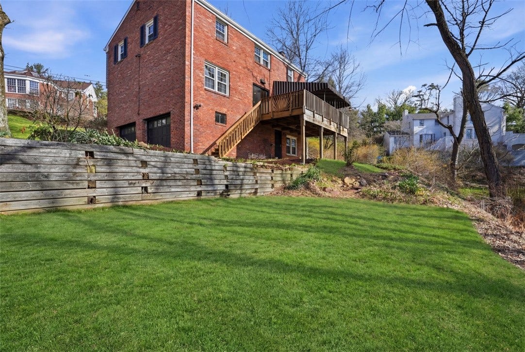 209 Grandview Drive S, Pittsburgh, PA 15215