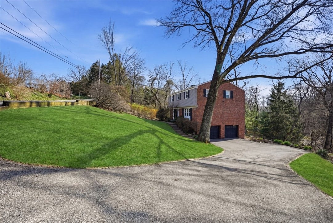209 Grandview Drive S, Pittsburgh, PA 15215