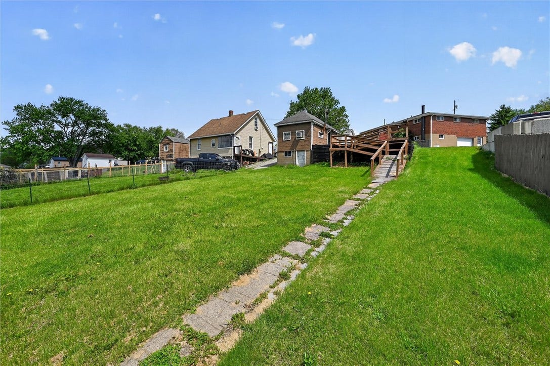 Spacious backyard.