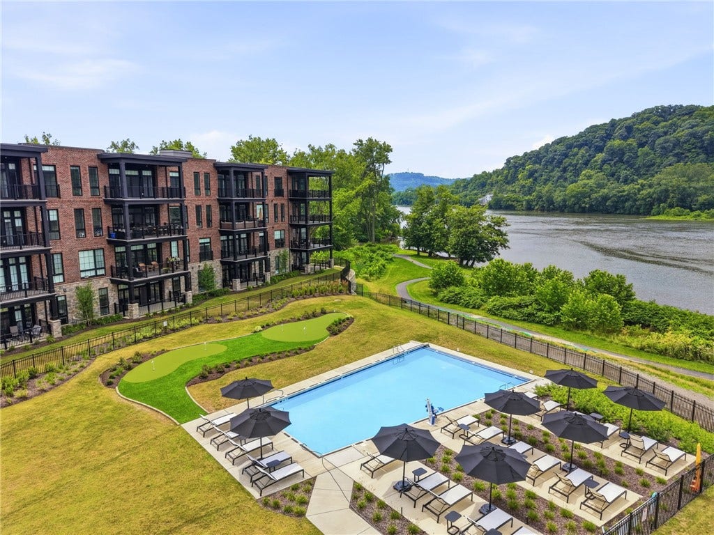 1 1st Street, #413, Oakmont, PA 15139