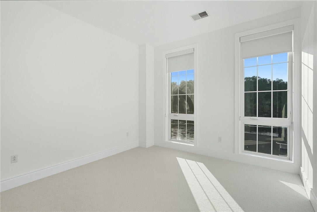 1 1st Street, #413, Oakmont, PA 15139