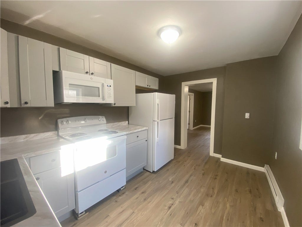 407 N Pittsburgh St, Connellsville, PA 15425
