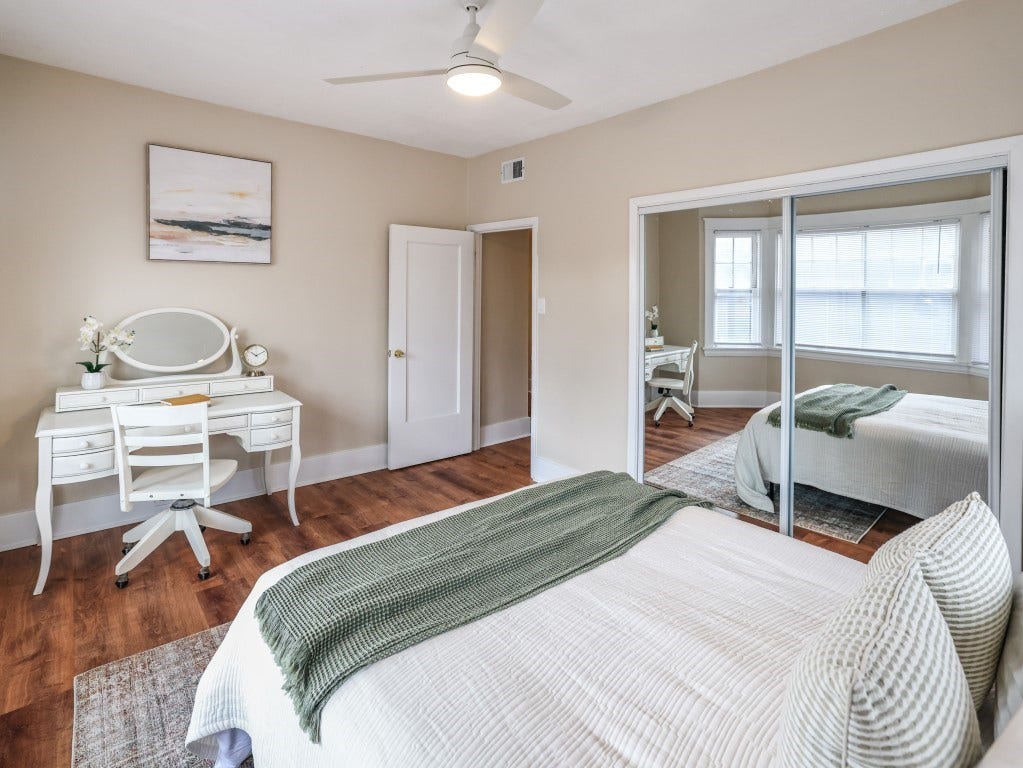 712 S Aiken Avenue, Pittsburgh, PA 15232 These bedrooms are great sizes! All 3 of them.