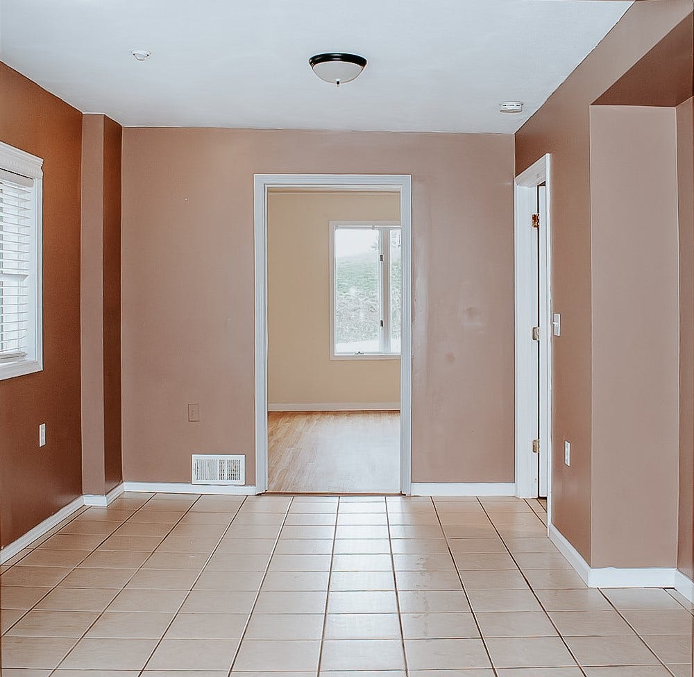 1378 Robbins Station Rd, Irwin, PA 15642
