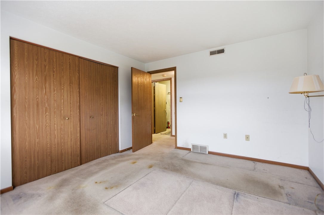 503 Clubhouse Dr, Washington, PA 15301