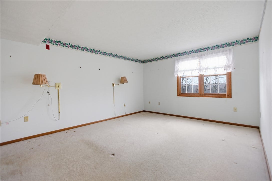 503 Clubhouse Dr, Washington, PA 15301