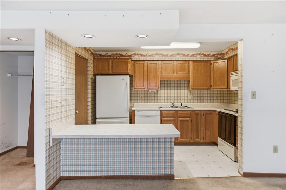 503 Clubhouse Dr, Washington, PA 15301
