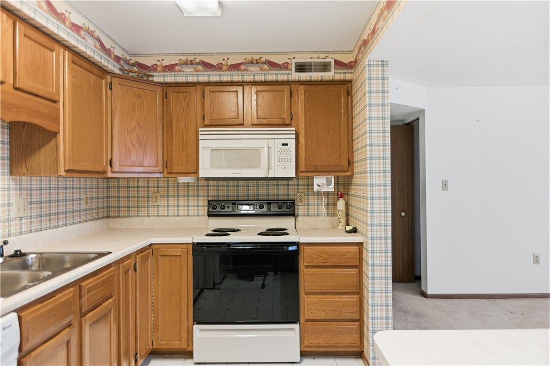 503 Clubhouse Dr, Washington, PA 15301