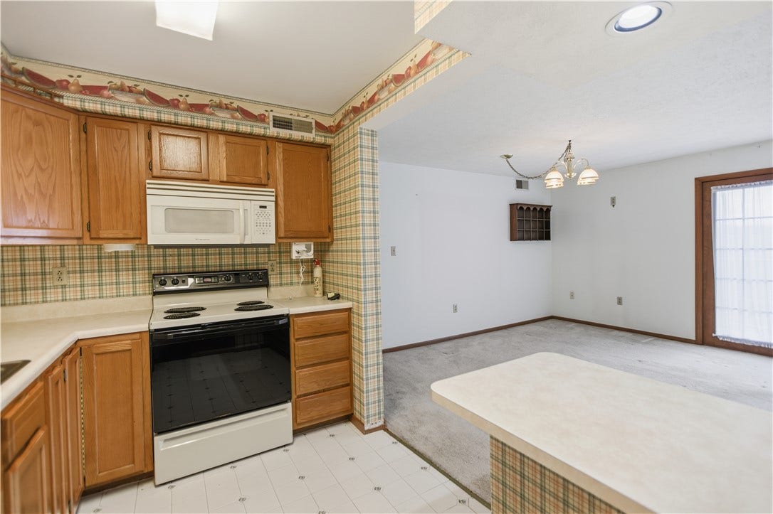 503 Clubhouse Dr, Washington, PA 15301