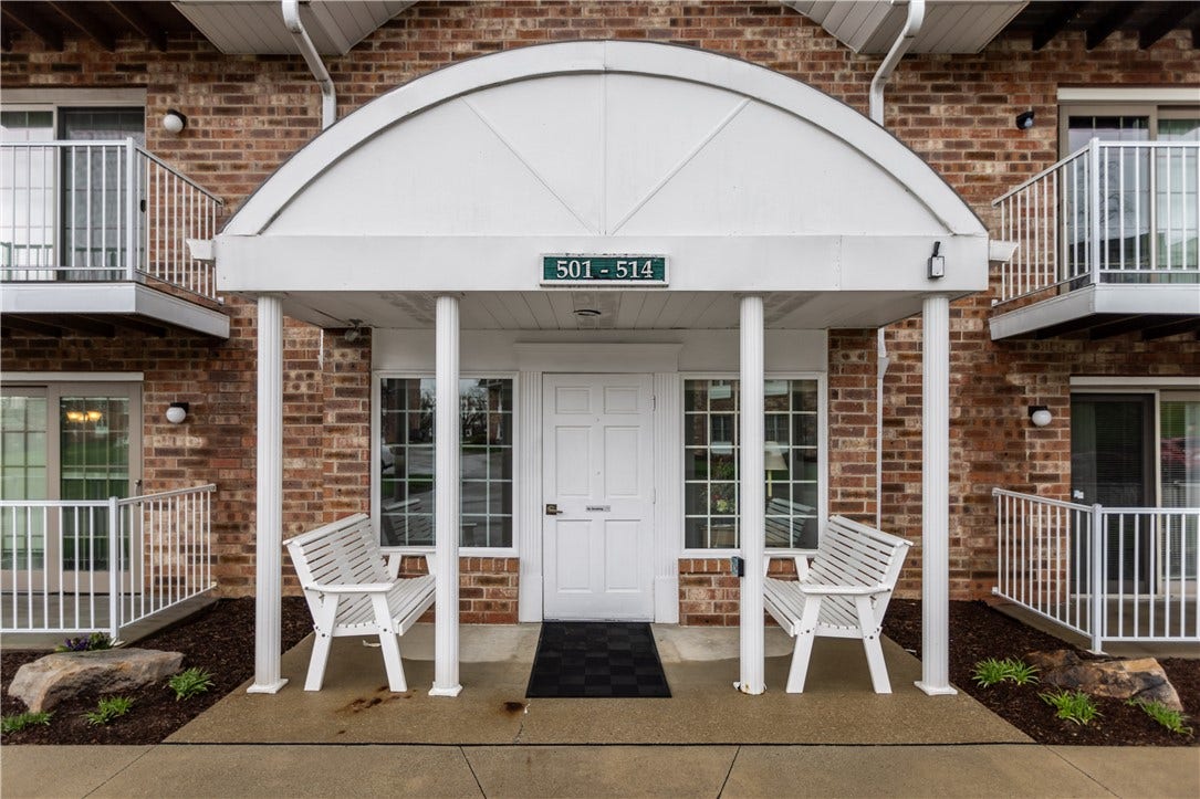 503 Clubhouse Dr, Washington, PA 15301